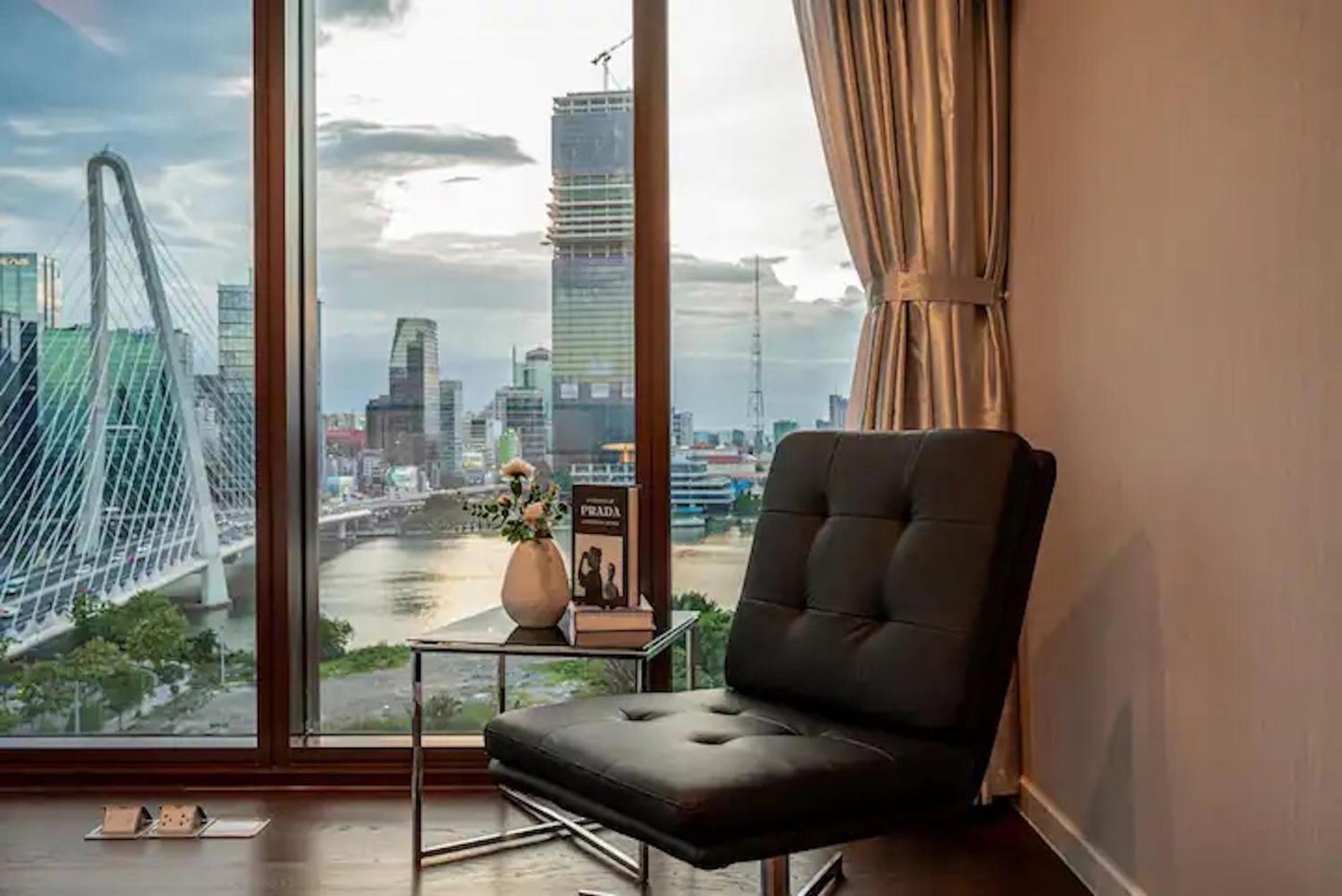 The Metropole -Complex "Opera, Crest, Galleria " -Free Pool-Gym-Sauna Room-Yoga Room Ho Chi Minh City Bagian luar foto