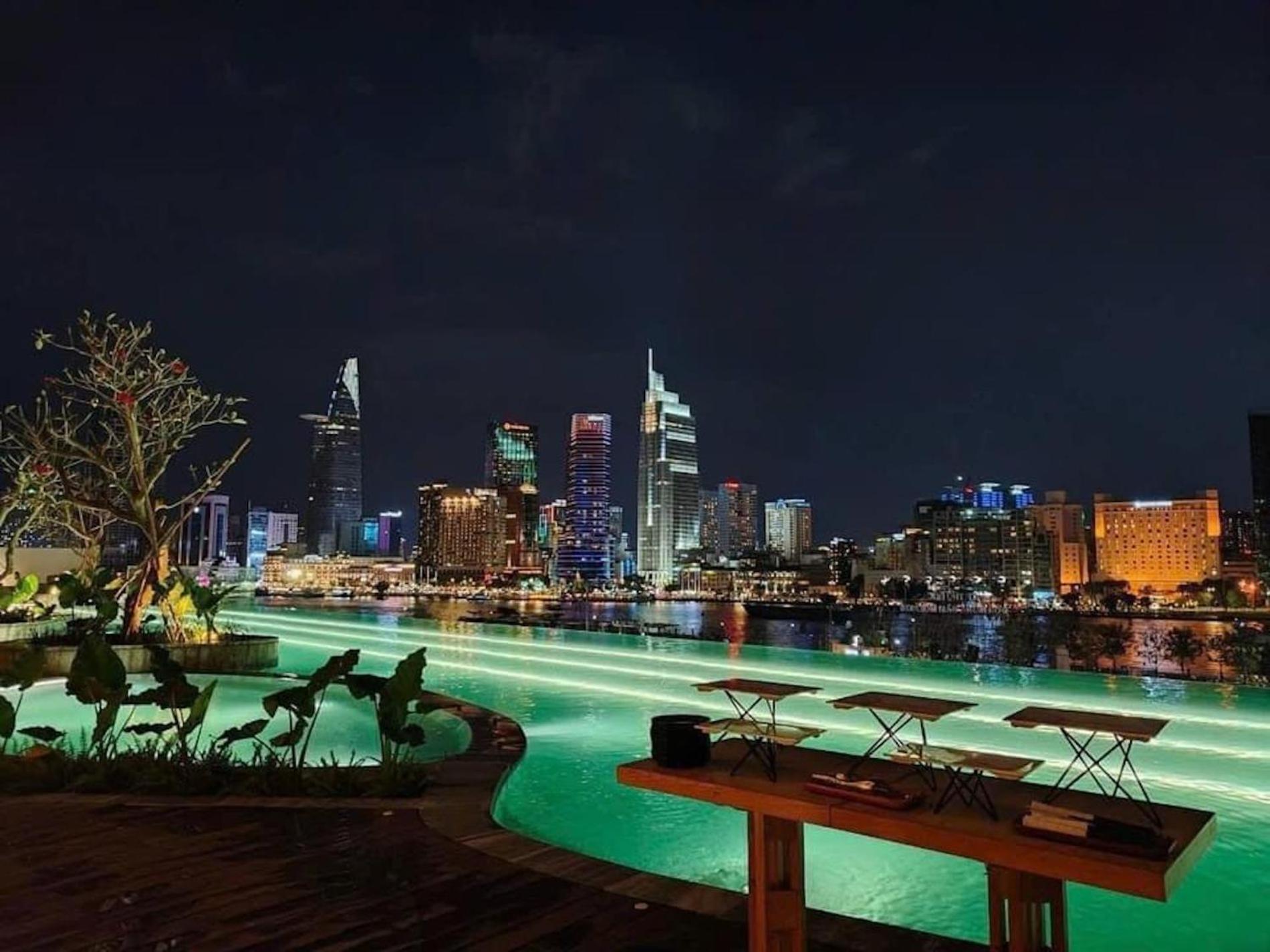 The Metropole -Complex "Opera, Crest, Galleria " -Free Pool-Gym-Sauna Room-Yoga Room Ho Chi Minh City Bagian luar foto