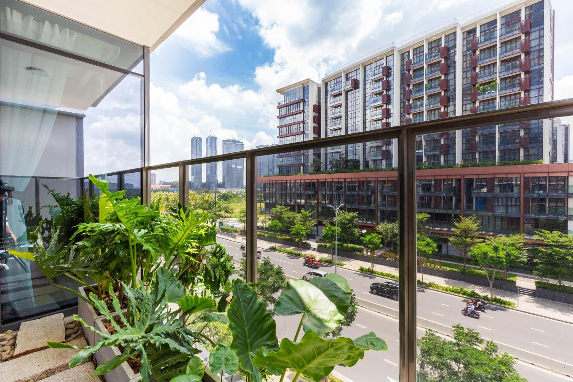 The Metropole -Complex "Opera, Crest, Galleria " -Free Pool-Gym-Sauna Room-Yoga Room Ho Chi Minh City Bagian luar foto