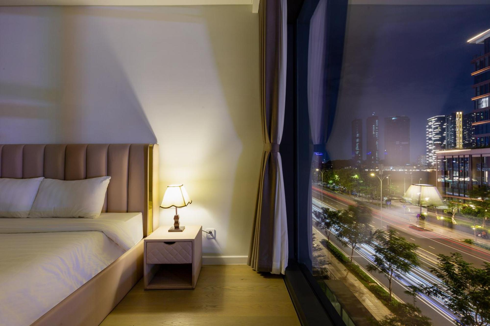 The Metropole -Complex "Opera, Crest, Galleria " -Free Pool-Gym-Sauna Room-Yoga Room Ho Chi Minh City Bagian luar foto